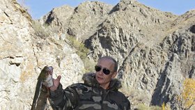 Ruský premiér na rybách