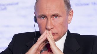 Putin: Sestřelení letadla je ránou do zad, Turci přisluhují teroristům