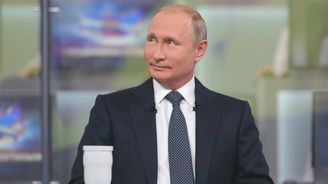 Vyměkne Putin? Kvůli penzijní reformě ztrácí popularitu, naznačil zmírnění návrhu
