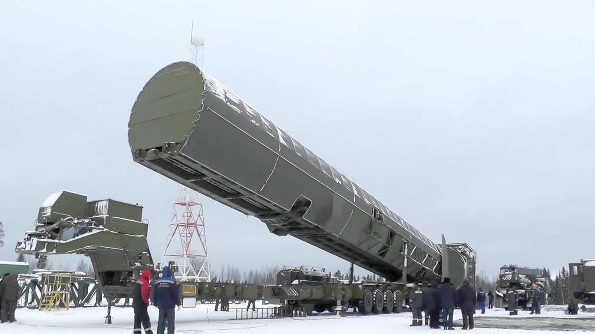 Putin ohromil svět novou raketou sarmat.