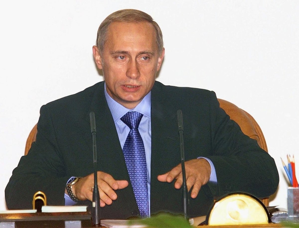 Prezident Ruska Vladimir Putin je prezentován a vnímán jako polobůh, který se ničeho nezalekne a do všeho jde.