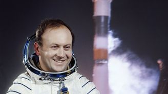 První československý kosmonaut Remek už nepovede ambasádu v Rusku