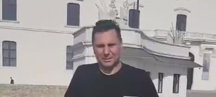 Slavný hokejový kouč Vladimír Růžička vzal své holky na Bratislavský hrad.
