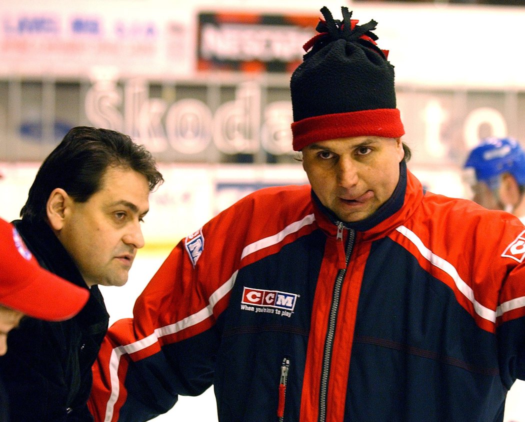 Zbyněk Kusý a Vladimír Růžička na tréninku hokejové reprezentace (rok 2003).