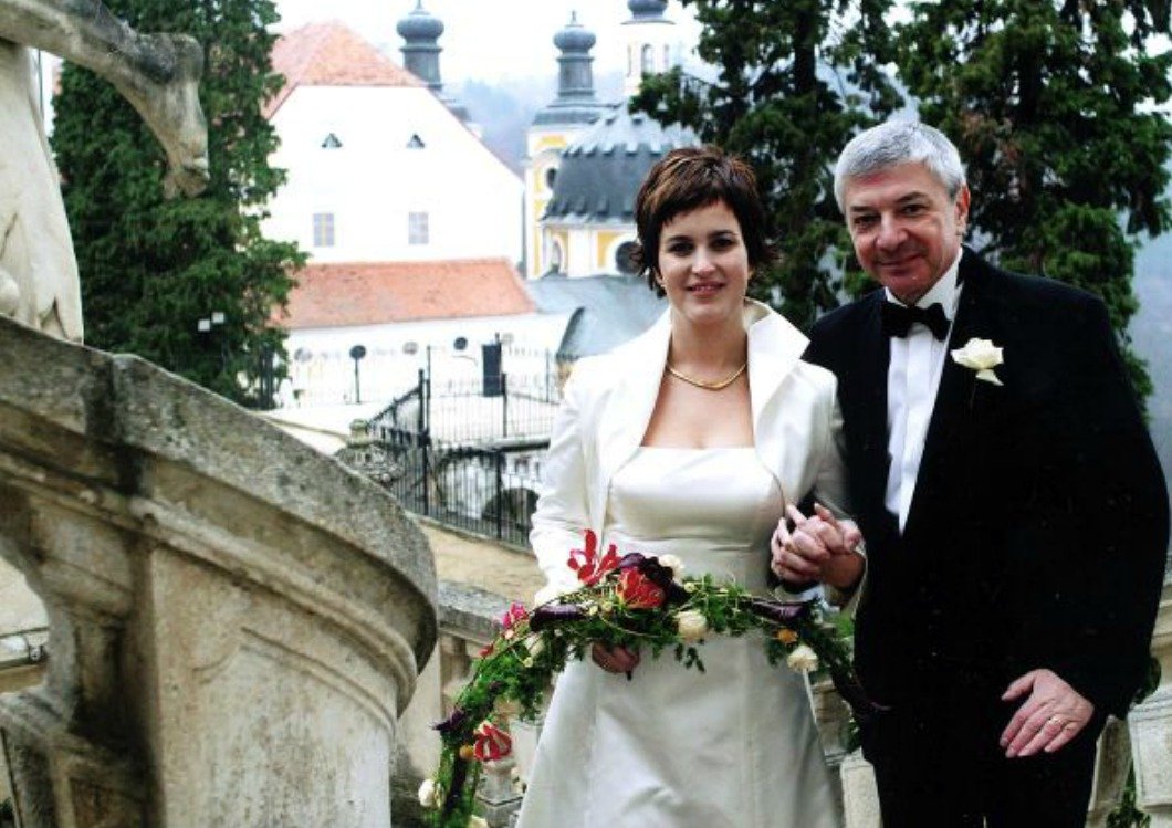 Svou bývalou sekretářku Konstancii si vzal Železný v roce 2003 ve Vranově.