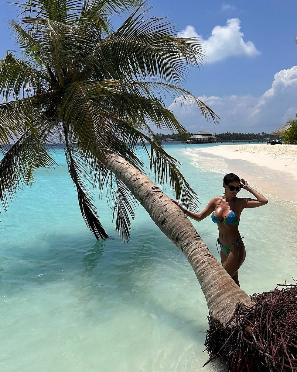 Vlaďka Erbová si užívá na Maledivách.