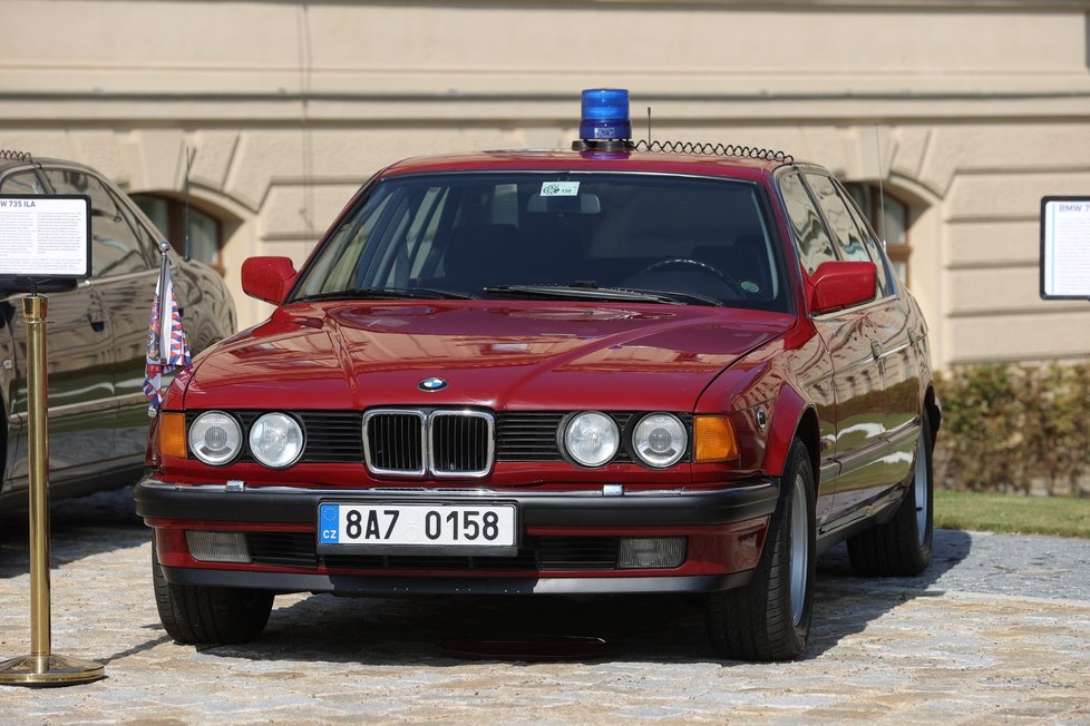 Výstava historických vládních aut: BMW 735 ILA (27. 9. 2023)