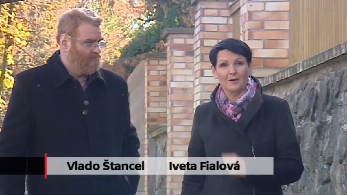 Moderátor Vlado Štancel s Ivetou Fialovou