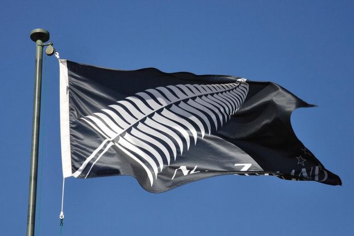 Vlajka s kapradinou známá jako "Silver fern flag"