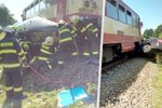 Srážka vlaku s osobním autem na Děčínsku.