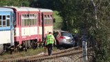 Auto s dítětem na Plzeňsku vjelo pod vlak! Tři lidé skončili v nemocnici