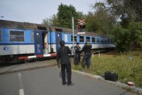 Vlak v Dejvicích srazil ženu: Byla na místě mrtvá