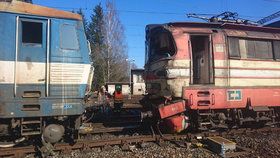 V Havlíčkově Brodě se střetl nákladní vlak s posunovanou lokomotivou, škoda jde do milionů