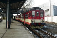 V Polsku vykolejil vlak: 4 mrtví a přes 30 zraněných!