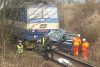 Rychlík převálcoval auto, řidič nepřežil