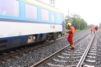 Tragédie zastavila železnici mezi Brnem a Vídní: Rychlík u Podivína zabil mladou ženu