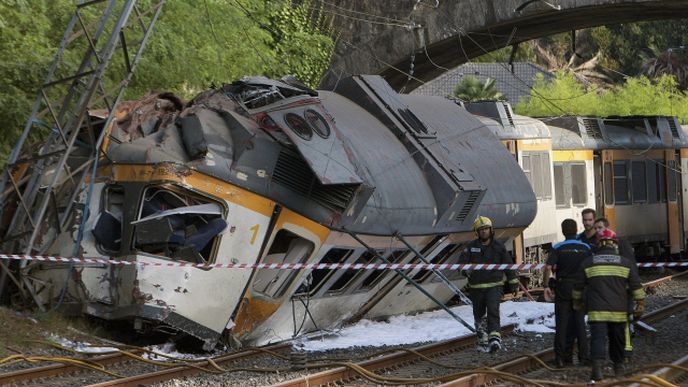 Nehoda vlaku na sevrozápadě Španělska