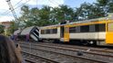 Na severozápadě Španělska dnes ráno vykolejil portugalský osobní vlak s asi 60 cestujícími