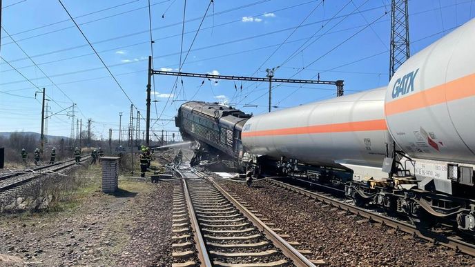 Srážka dvou nákladních vlaků na Teplicku