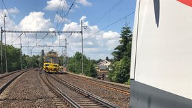 U Českého Brodu se málem srazily vlaky na jedné koleji.
