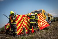 Trať mezi Přerovem a Bohumínem stála tři hodiny: Nákladní vlak srazil ženu