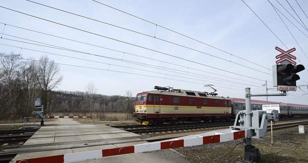 Na moravských železnicích dnes umírali lidé, šlo patrně o sebevraždy (ilustrační foto)