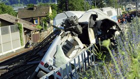 Osobní vlak vykolejil v ústecké čtvrti Vaňov v pondělí v 16:47 hodin