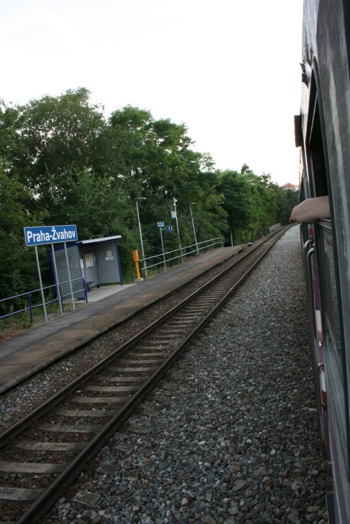 Na Pražský Semmering každou středu vyjíždí pojízdná klubovna ve vlaku.