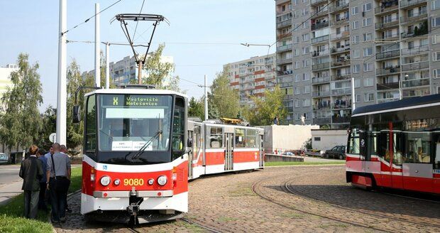 Česko by mohly začít brázdit vlakové tramvaje. Národní dopravce je začne testovat