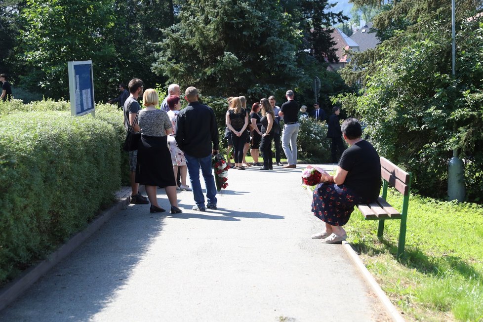 Rodina a přátelé se rozloučili se strojvedoucím Martinem H. (†40), který zemřel při srážce vlaků u Českého Brodu.