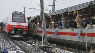 V Rakousku se srazily vlaky, nehoda má nejméně jednu oběť