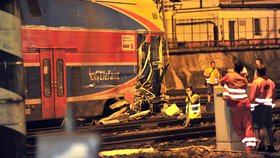 Srazil se osobní vlak a posunovaná souprava