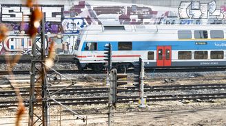 Železniční zakázka století míří k Českým drahám. Jako vítěze je schválili středočeští radní Železniční zakázka století míří k Českým drahám. Jako vítěze je schválili středočeští radní