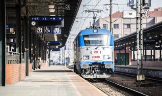 České dráhy vyhlížejí miliardovou injekci od státu. Jančurův RegioJet chystá žalobu