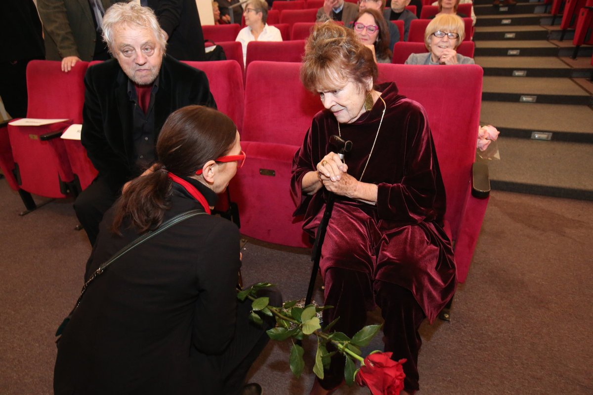 Gratulovat přišla i herečka Zuzana Stivínová (43).