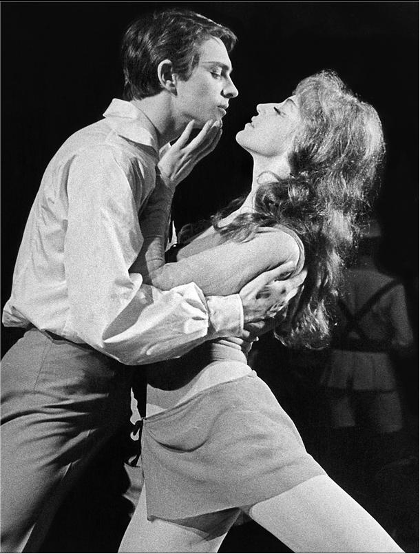 1968: Vlastimil a Astrid v baletu Milá sedmi loupežníků.