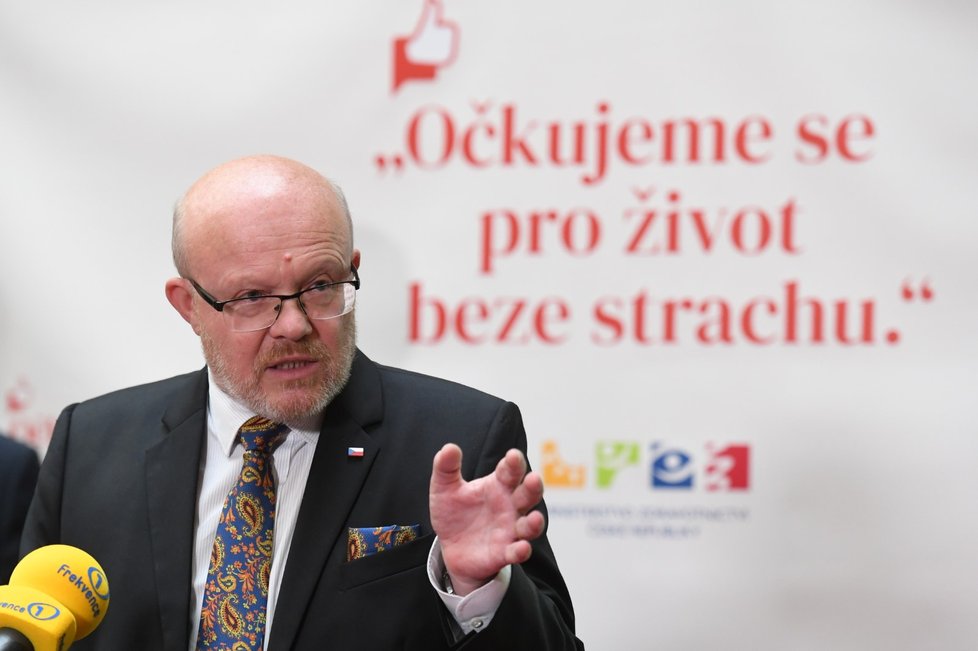 Ministr zdravotnictví Vlastimil Válek na tiskové konferenci. (15.8.2022)