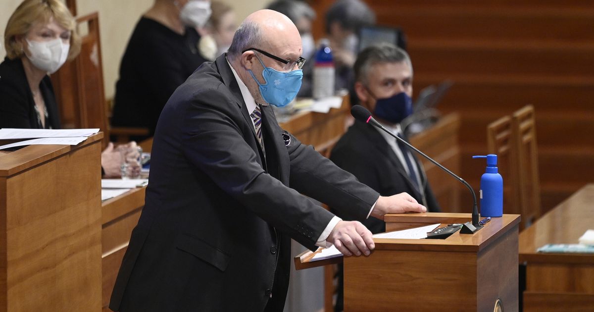 Jon Valek Senát smetl novelu pandemického zákona. Válek nevyloučil ani návrat ...