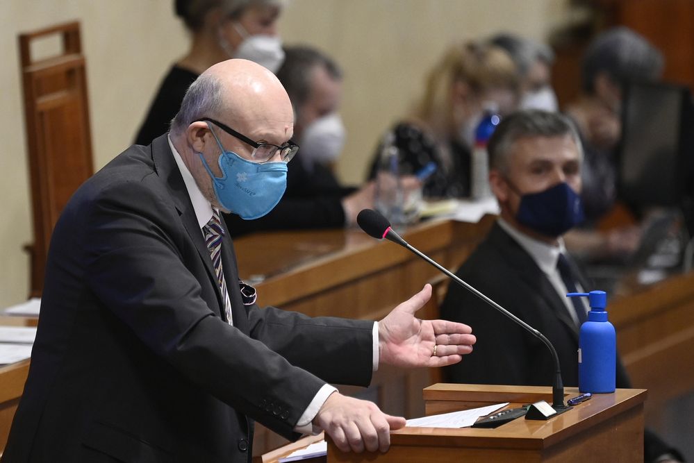Ministr zdravotnictví Válek během projednávání novely pandemického zákona v Senátu (10.2.2022)