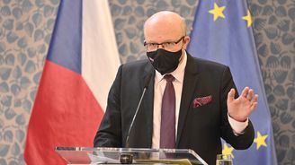 Za případné zneužití "karanténních esemesek" ponese odpovědnost stát, tvrdí ministerstvo