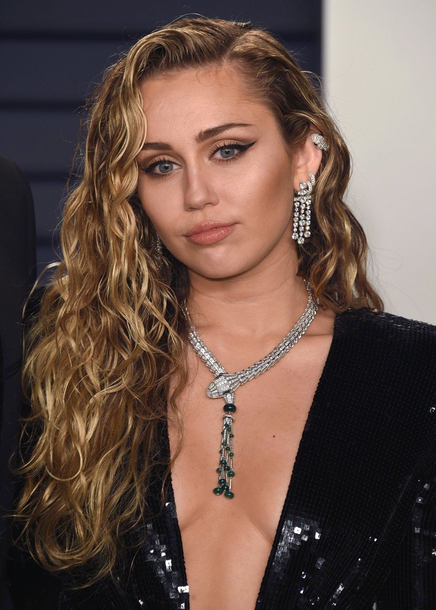 Miley Cyrus před