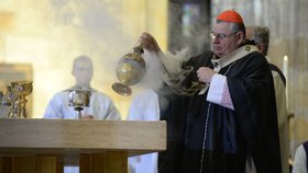 Poslední rozloučení s kardinálem Miloslavem Vlkem proběhlo v sobotu 25. března v katedrále sv. Víta v Praze.