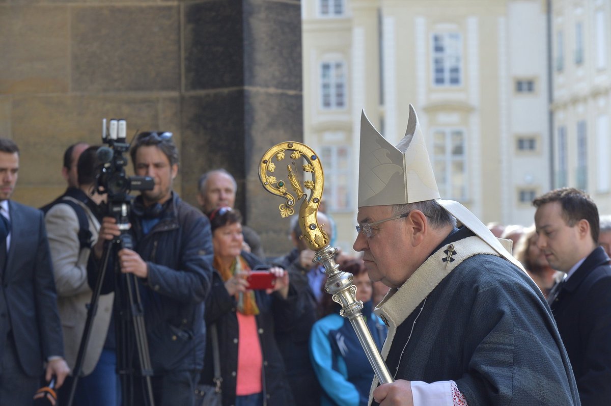 pohřeb kardinála Vlka