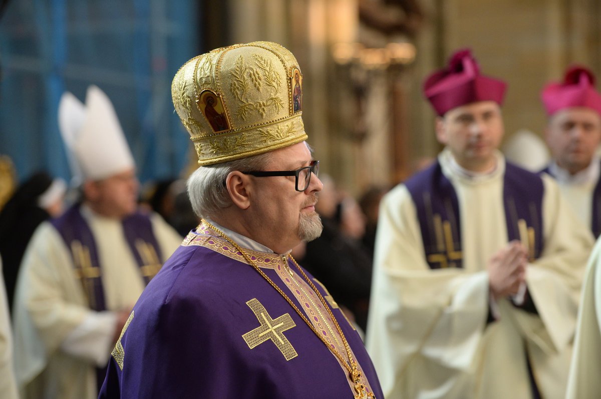 Poslední rozloučení s kardinálem Miloslavem Vlkem proběhlo v sobotu 25. března v katedrále sv. Víta v Praze