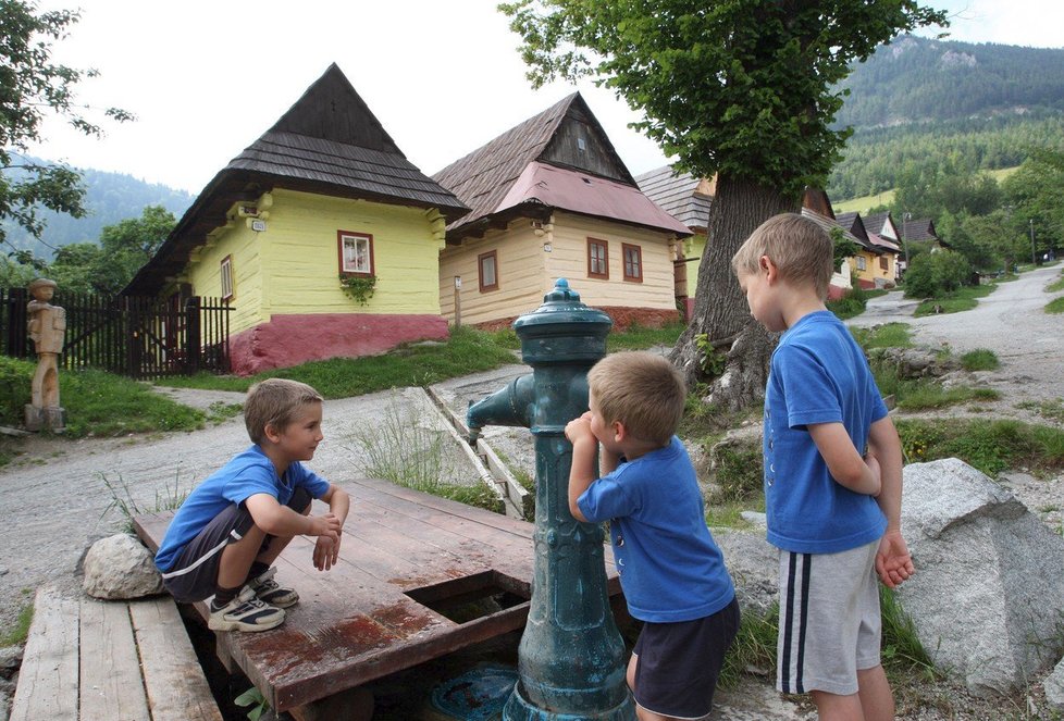 Studna ve Vlkolínci