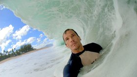 Surfař Clark Little se začal živit i fotografováním a rozhodně mu to jde