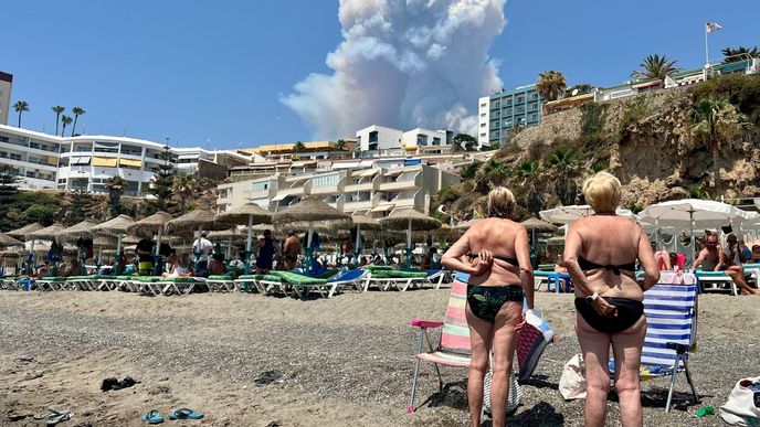 Nedaleko španělského letoviska Málaga zuří požáry