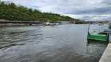 Neklidná Vltava: Pražané se na náplavky nepodívají do příštího týdne. Mimo provoz zůstanou i přívozy