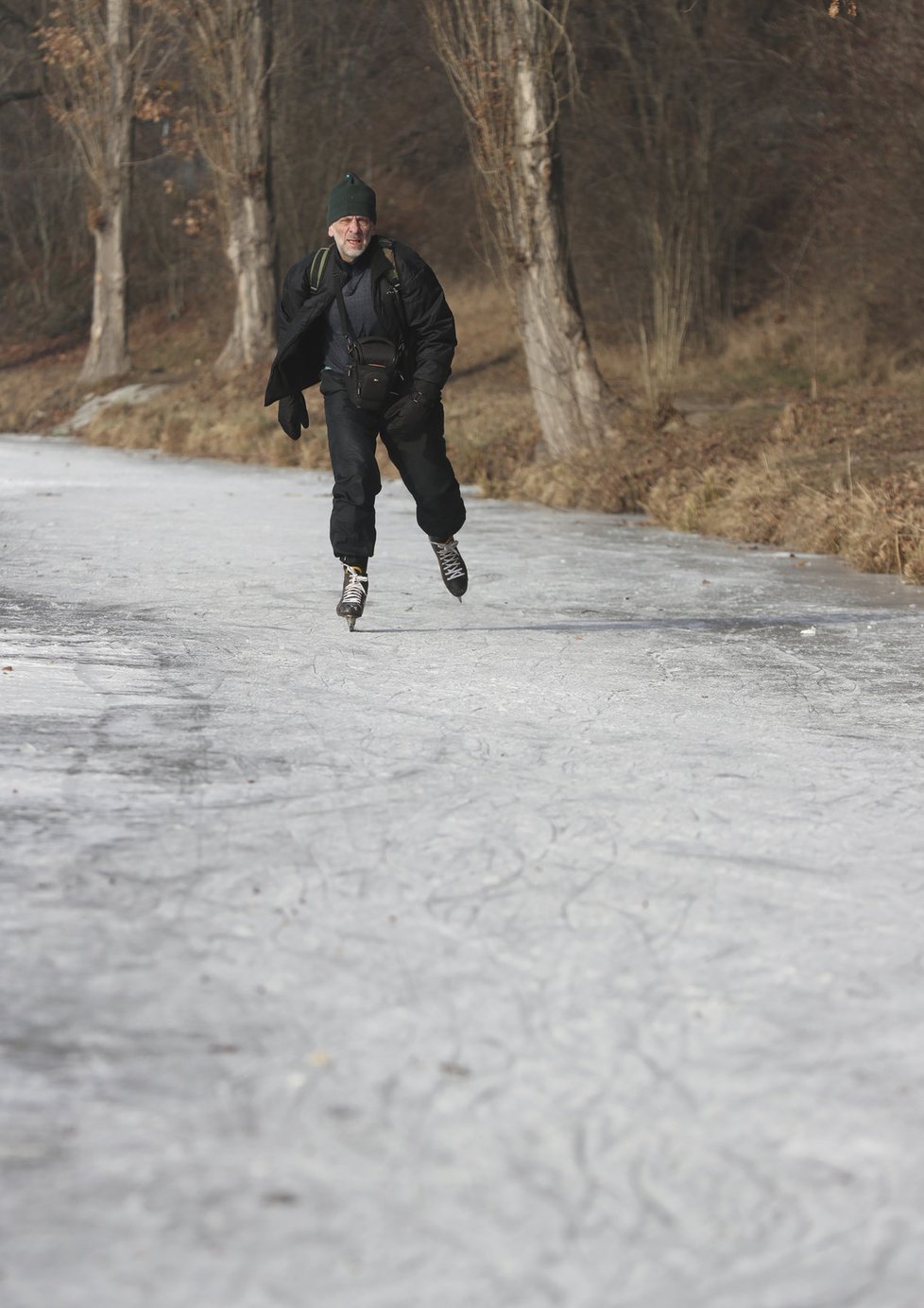 Vltava v Praze se vloni proměnila v kluziště.