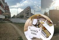 Nedostatek vody trápí lidi z novostavby na pražském Zličíně. „Nesplachuje ani záchod“
